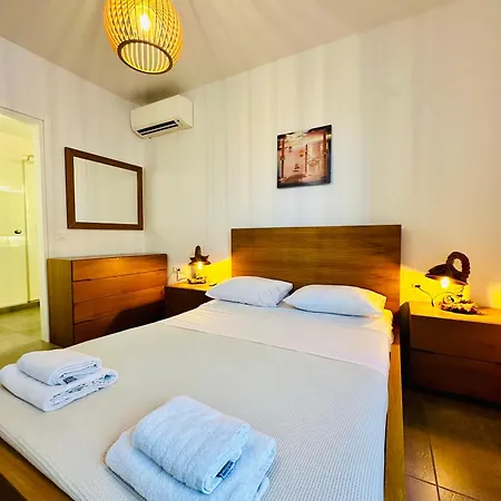 Seaview & Jacuzzi Summer شقة