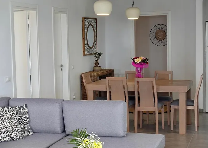 Seaview & Jacuzzi Summer *