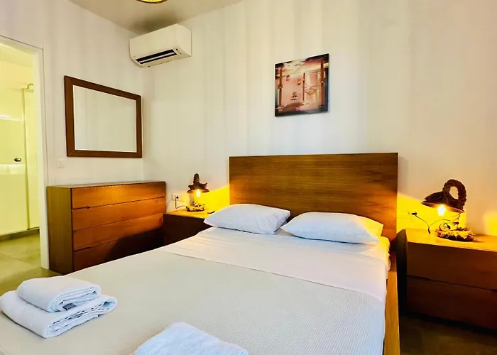 Seaview & Jacuzzi Summer Apartment