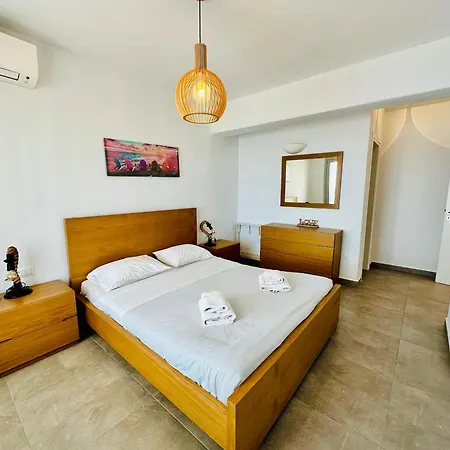 Seaview & Jacuzzi Sea View Appartement *