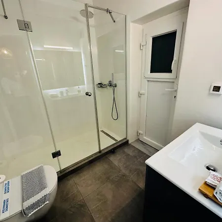 Seaview & Jacuzzi Sea View شقة آغيوس ستيفانوس